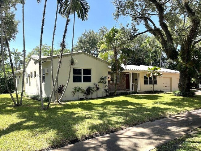 508 Castania Ave