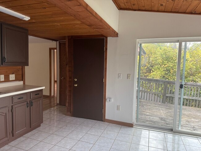 Photo - 2172 Strongs Ave Unit A