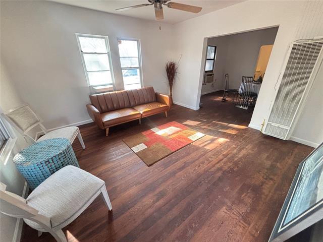 Photo - 2708 W Collin St