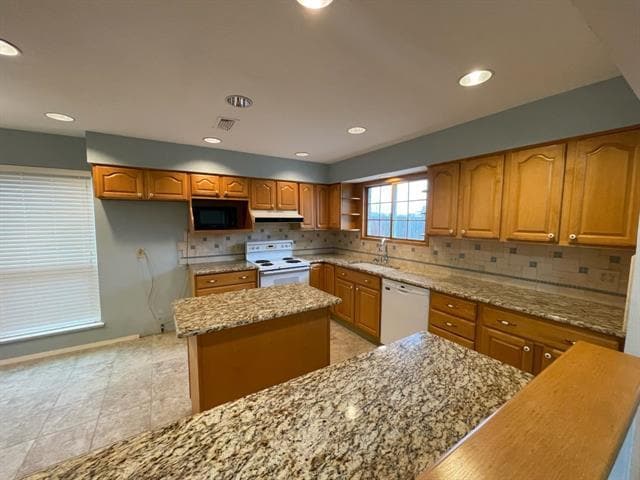 Photo - 1905 Fox Hill Ct