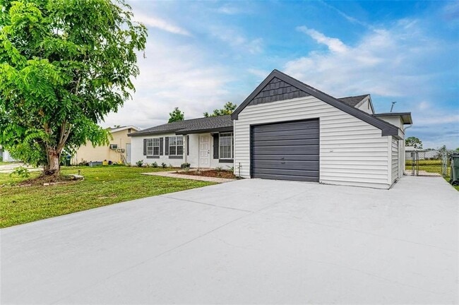 Photo - 7120 Elyton Dr House