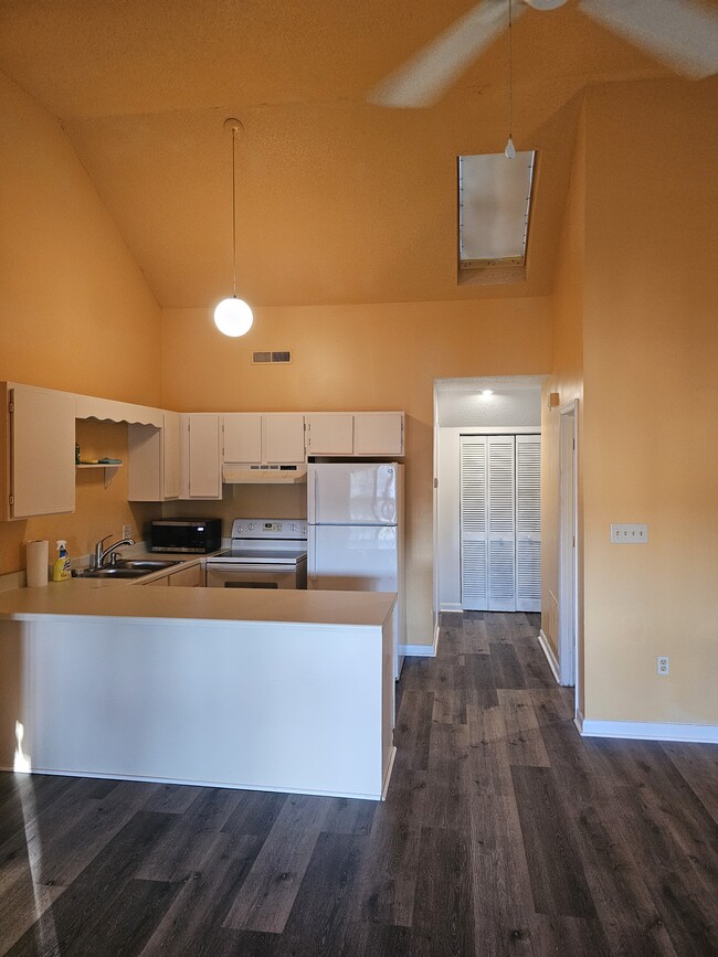 Photo - 500 Fairway Village Dr Unit 4N