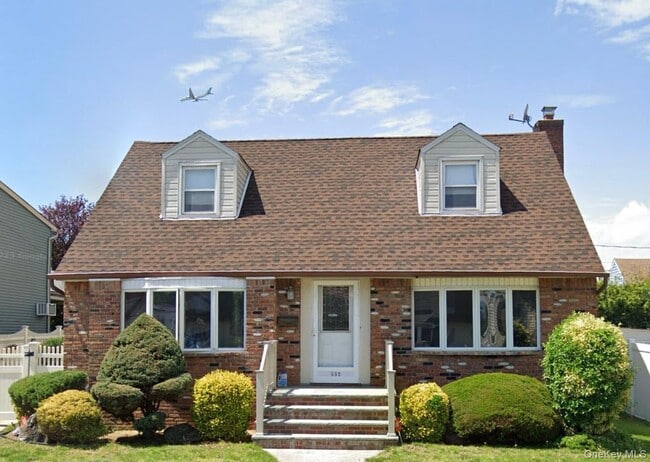 Building Photo - 532 Fowler Ave Rental
