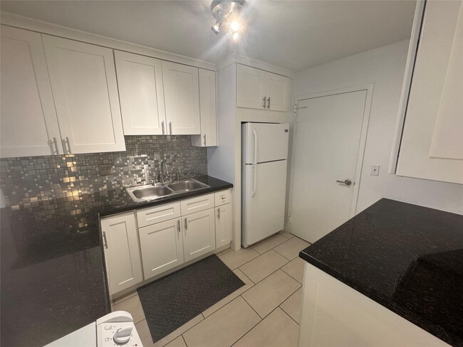 Photo - 336 N Birch Rd Unit 2-C