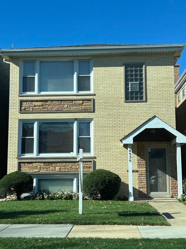 Photo - 4936 N Marmora Ave (Chicago, IL)