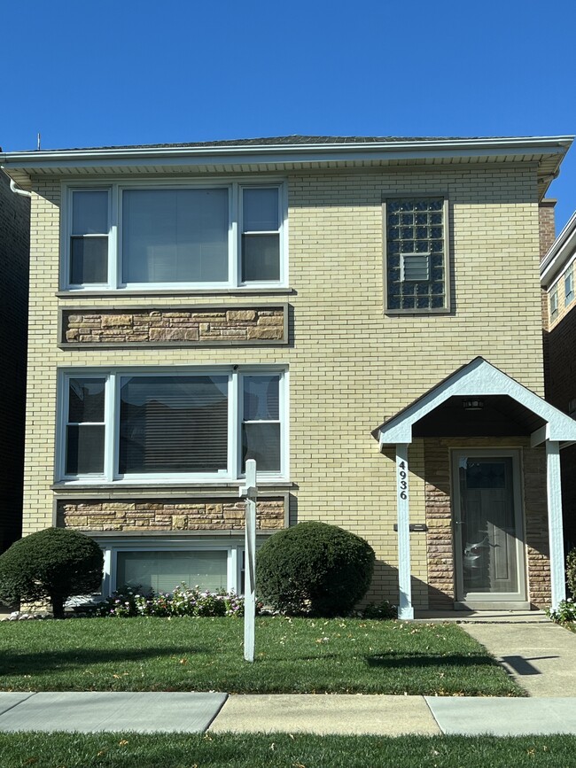 Building Photo - 4936 N Marmora Ave Unit #1 Rental
