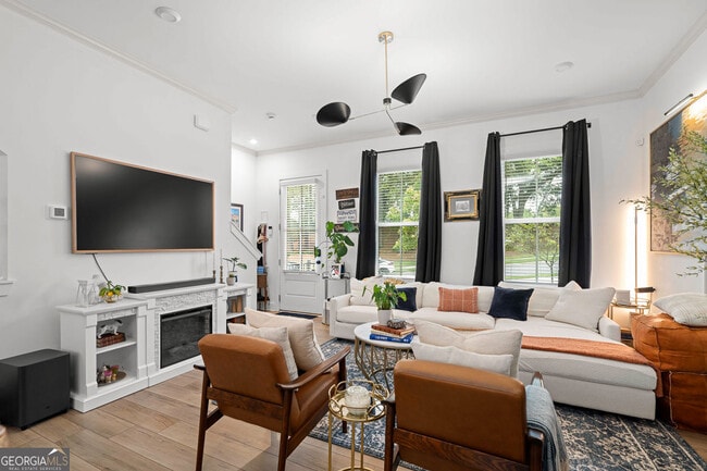 Photo - 1328 Breezy St SE