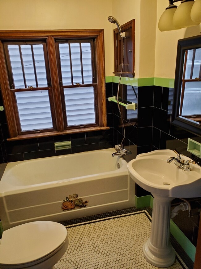 Photo - 1312 4th Ave