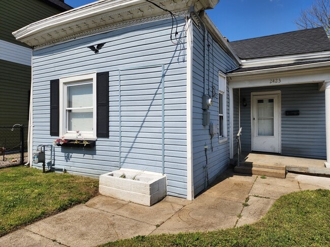 Building Photo - Cute & Quirky 3 bedroom House in Portland