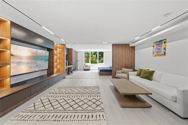 Photo - 2301 Collins Ave Unit 432