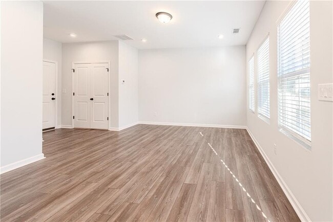 Photo - 1276 May Elm Ln