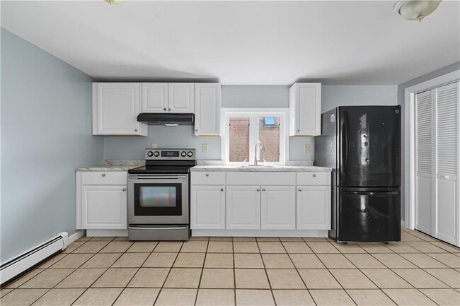 Photo - 555 Branch Ave Unidad 3