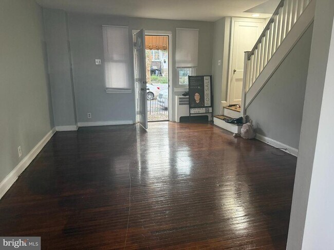 585 Snowden Rd