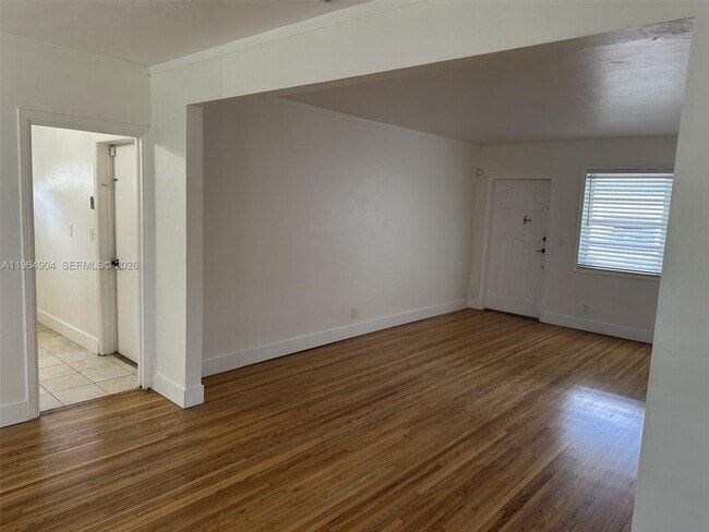 Photo - 904 Wallace St