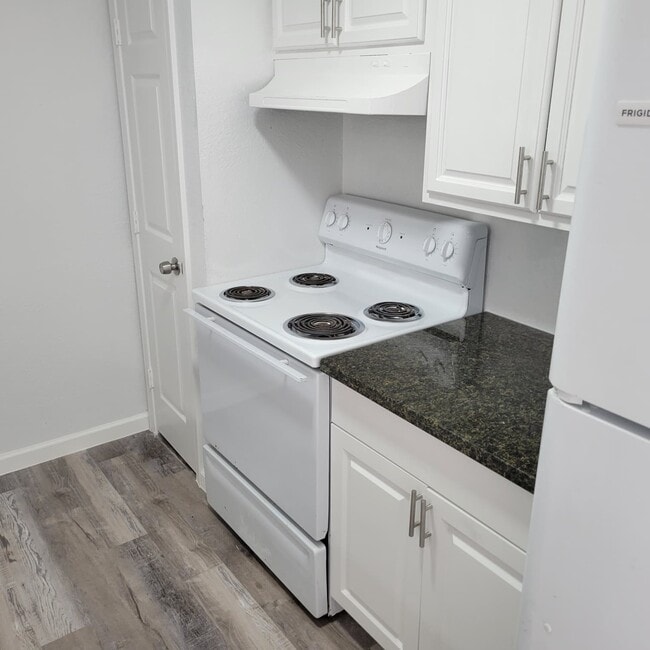 Photo - 4525 Weaver Rd
