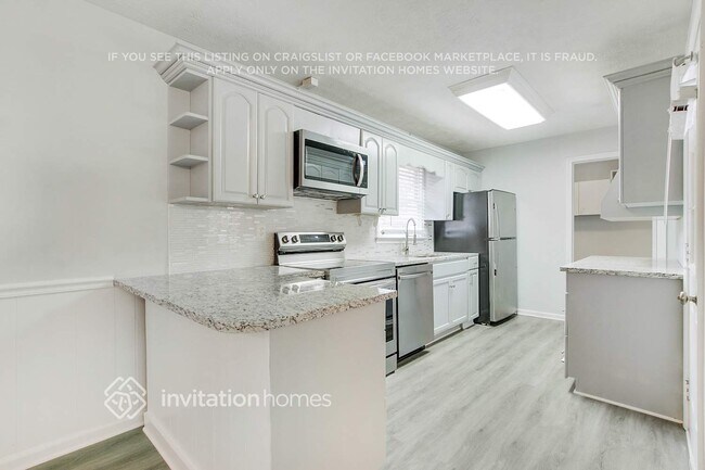 Photo - 7280 Hollyhock Dr