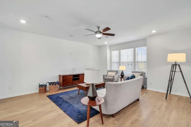Photo - 1437 Halstead Pl