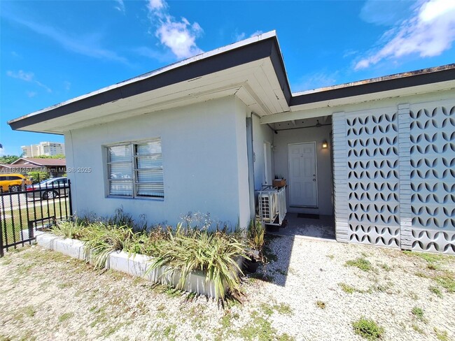 Photo - 1542 NE 109th St Unidad 2