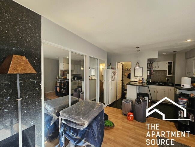 Photo - 744 W Gordon Ter Unit 201