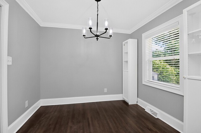 Photo - Beautiful 3 Bedroom Home Near Plaza Midwood!