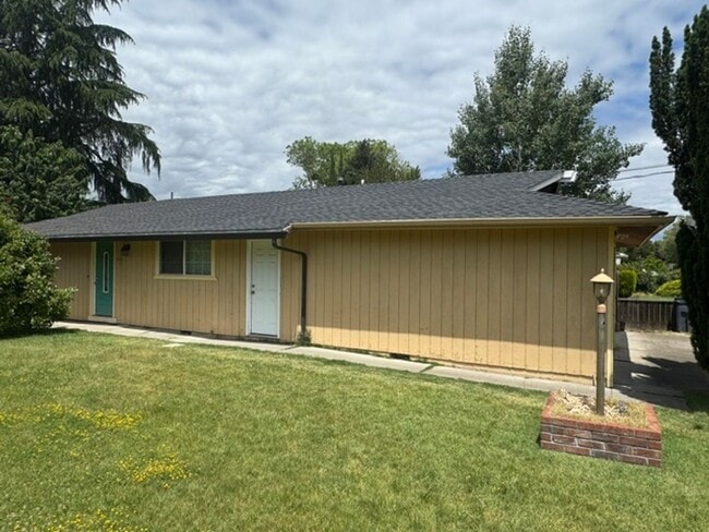 Building Photo - 848-850 OLYMPIC Unit 848