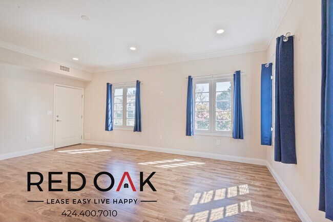 Photo - ~2 Weeks FREE~ Gorgeous Two Bedroom with S... Unit 2