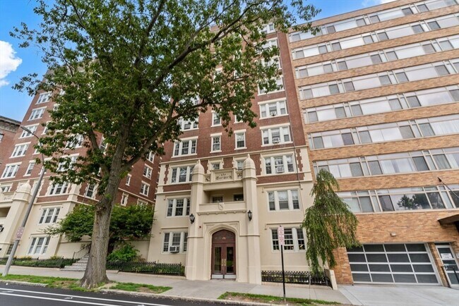 Photo - 1450 Beacon St Unidad 201 Rental