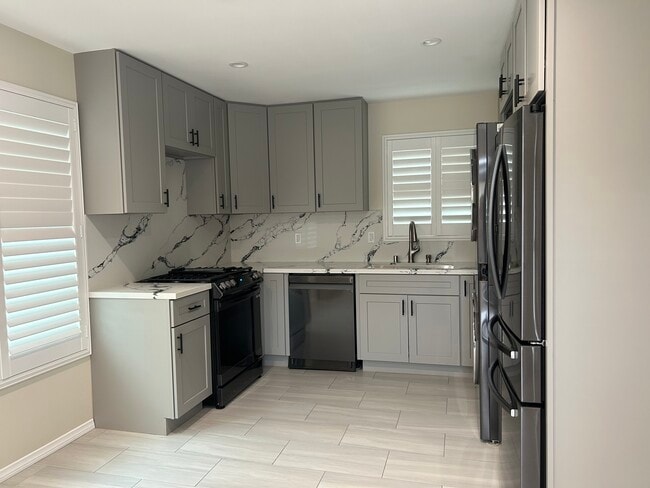 Cocina - 111 E 13th St Unidad 111 B