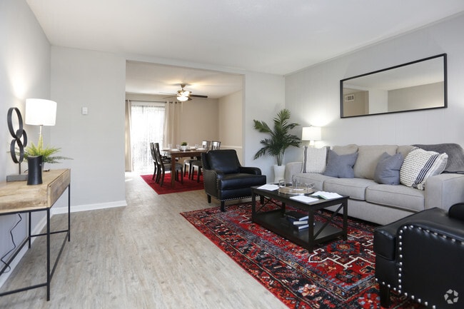 3BR, 2.5BA, 1,510 SF