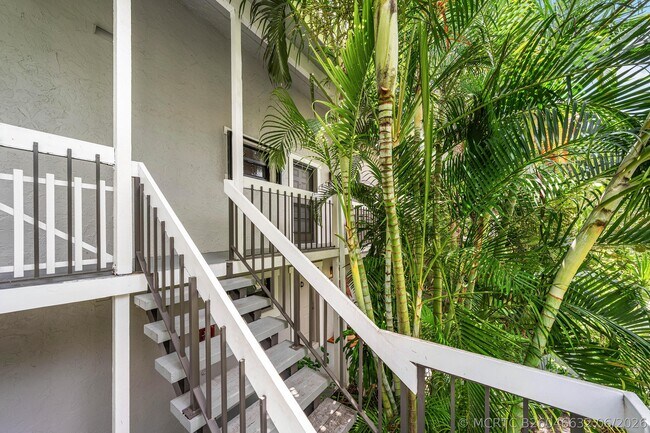 Photo - 11863 Wimbledon Cir Unit 504