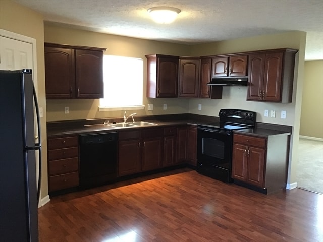 Photo - 942 Sheets Ct