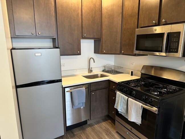 Photo - 2936 W Palmer St