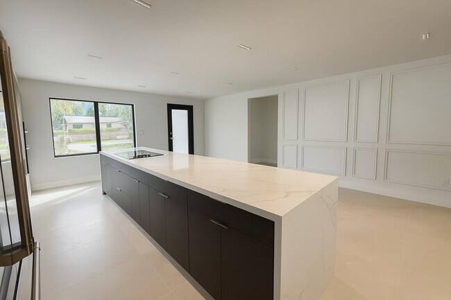 Photo - 4919 SW 28th Ave