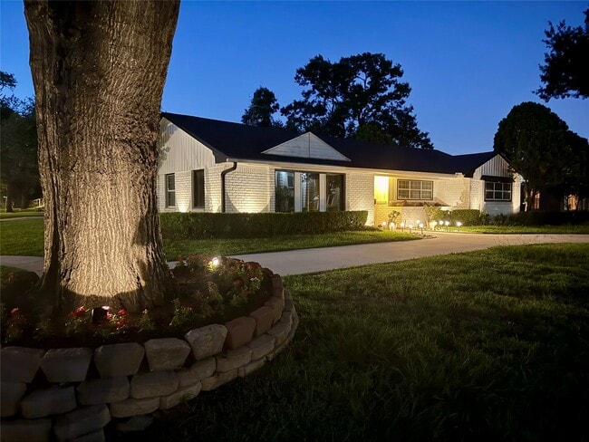 Photo - 5666 Overbrook Ln