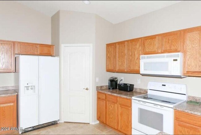 Photo - 3077 E Kingbird Pl