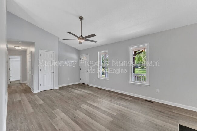 Photo - 715 Proctor St