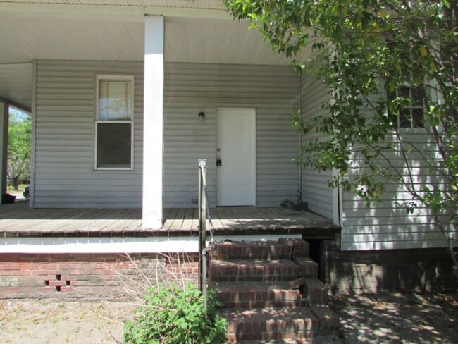 Building Photo - 219 N Salem Ave Unit 1