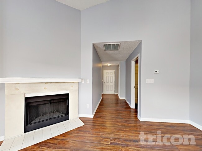 Photo - 1096 Chapel Creek Rd