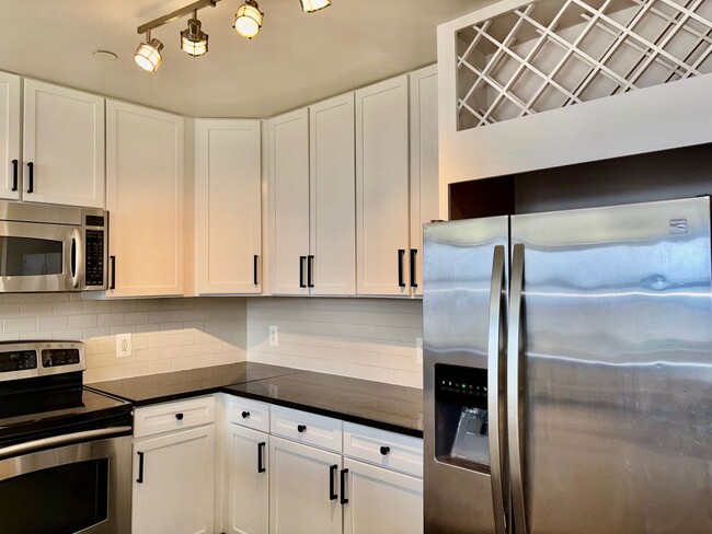 Photo - Packard Grande Penthouse Level 1bd