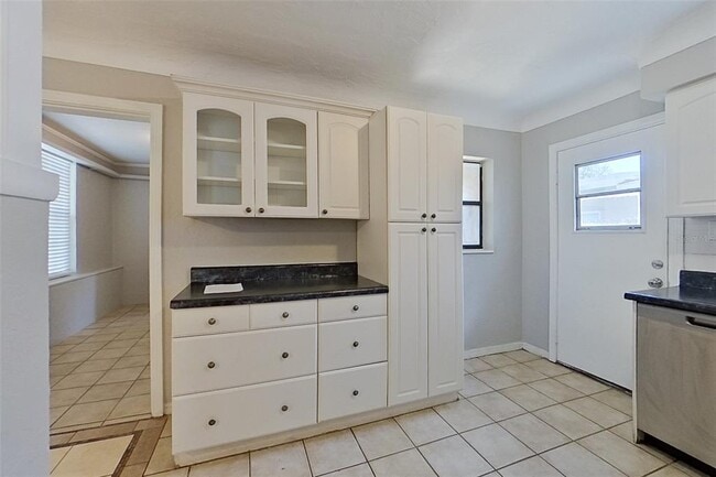 Photo - 5140 17th Ave N