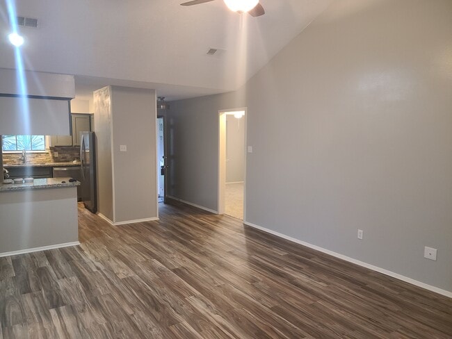 17 Capewood Ct