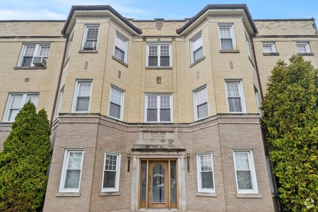 Building Photo - 6401 23rd St Rental
