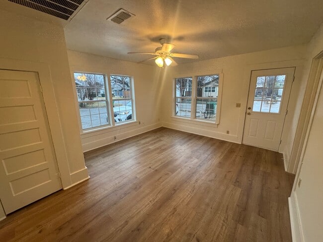 Photo - 467 N Paddock Ave