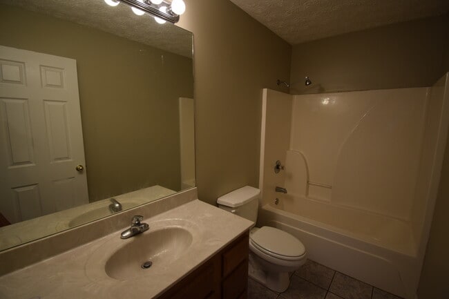 Photo - 103A Hagerman Ct