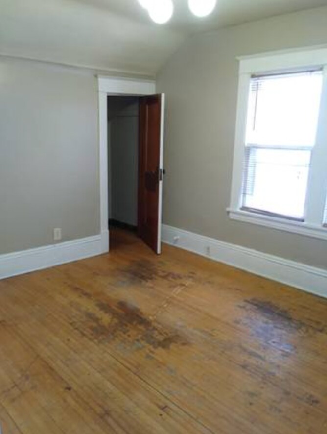 Photo - 1386 Edmund Ave Apartments Unit 2