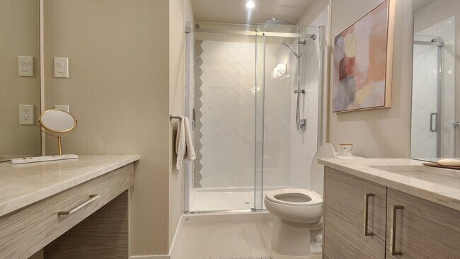 Photo - 2120 Gladwin Rd Unit 2120