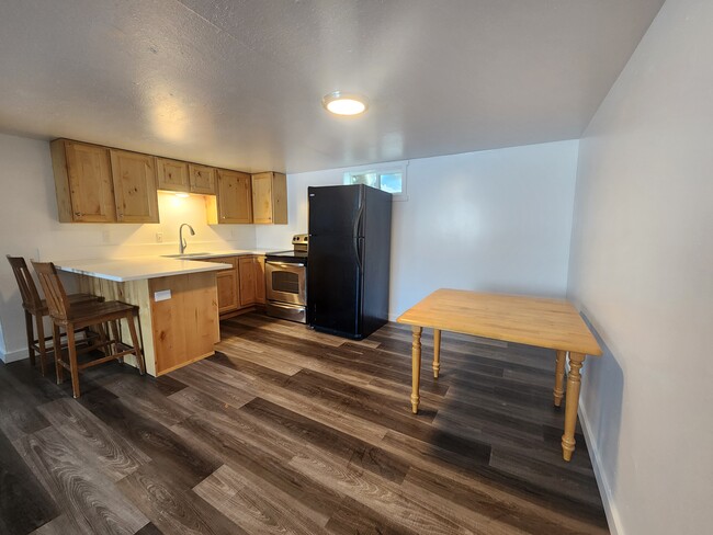 Photo - Harris Apartments Unit 17