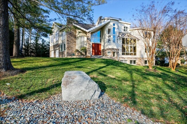 Photo - INCREDIBLE 6BR Home in Cabin John. Priced ...