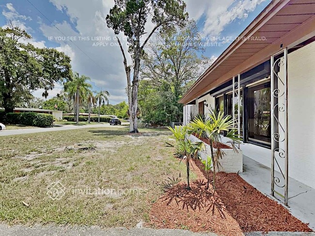 Photo - 207 Redwood Ave