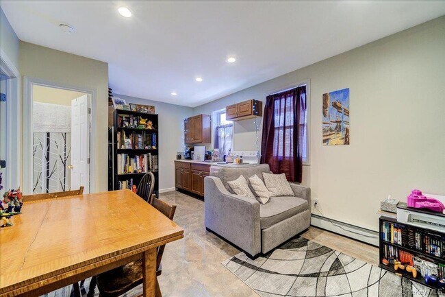 Photo - 90 Sullivan St